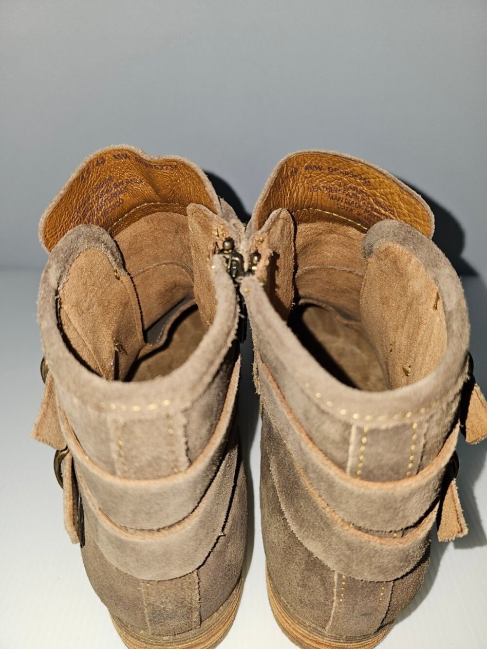 Born Moraga Moto Ankle Boot Size 9.5 Taupe Brown Distressed Suede Western Buckle - Picture 10 of 15